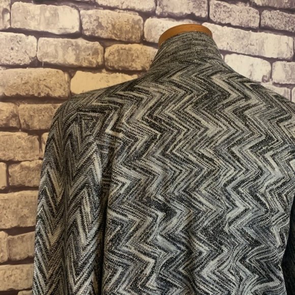 Apt. 9 No Close Cardigan Size Medium - Picture 9 of 10